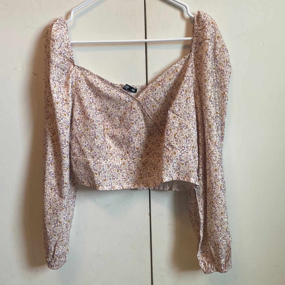SHEIN CURVE size 1XL - off the shoulder long sleeve crop top. Never worn!